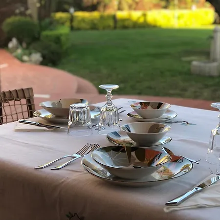 La Rosa Bed & Breakfast 4*