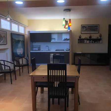 La Rosa Bed & Breakfast