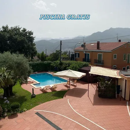 La Rosa Salerno