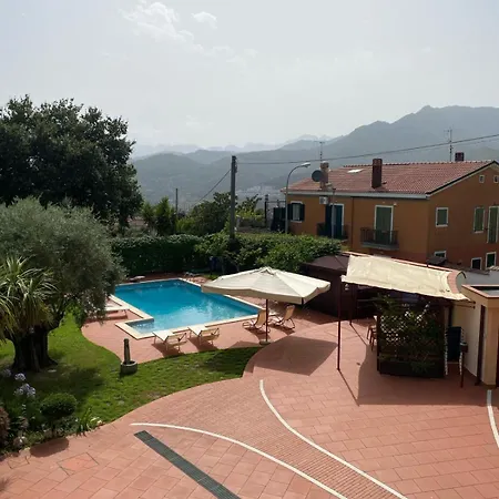 La Rosa 4*
