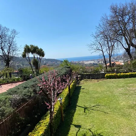 La Rosa Bed and Breakfast 4*