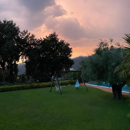 La Rosa Bed and Breakfast 4*
