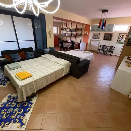 Bed and Breakfast La Rosa Σαλέρνο